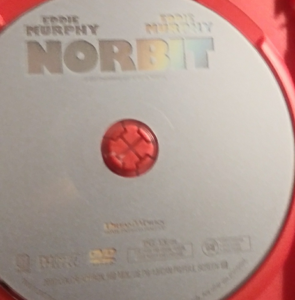 Movie/Dvd - Picture 2 of 2